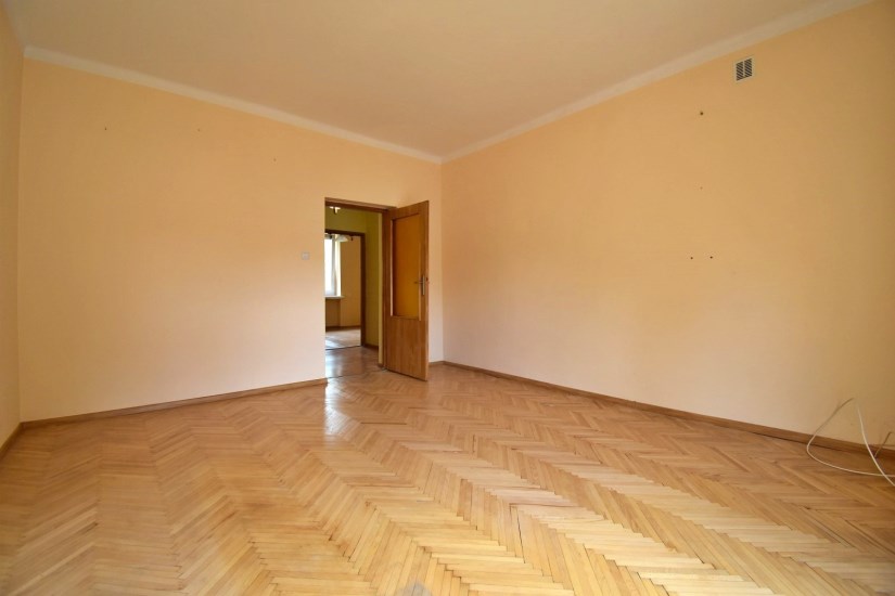 Mieszkanie Sprzedaż - Kielce province, starachowicki, Starachowice, Majówka