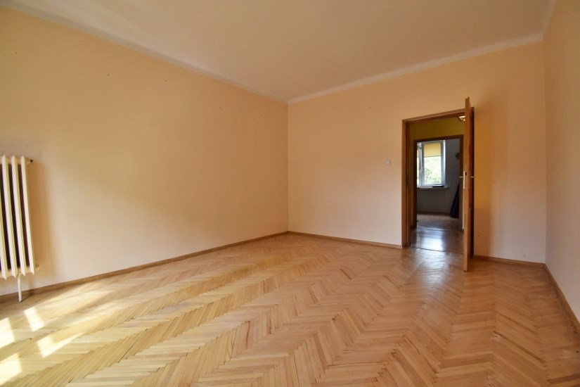Mieszkanie Sprzedaż - Kielce province, starachowicki, Starachowice, Majówka