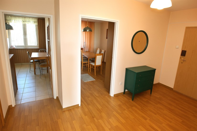 Mieszkanie Sprzedaż - Kielce province, kielecki, Chmielnik