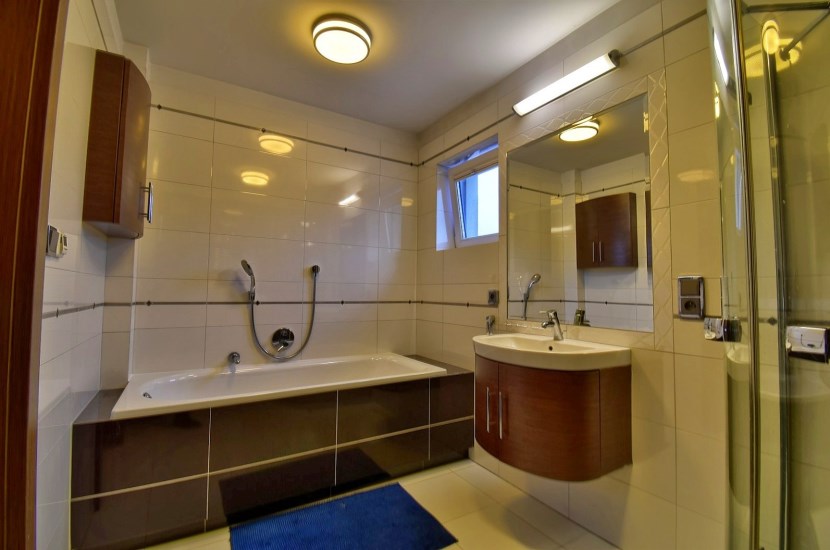 Mieszkanie Sprzedaż - Kielce province, Kielce m., Kielce, Baranówek