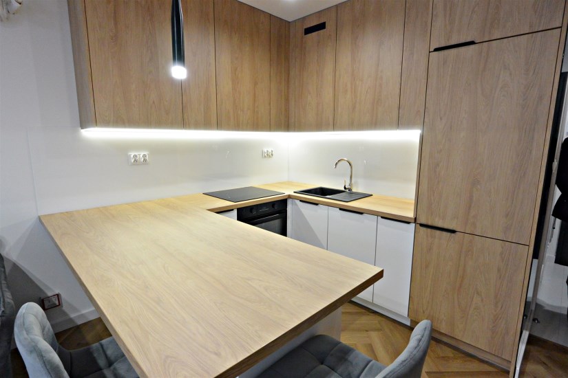 Mieszkanie Wynajem - Kielce province, Kielce m., Kielce, Centrum