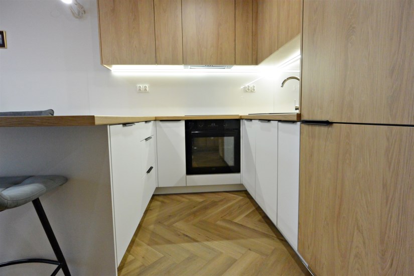 Mieszkanie Wynajem - Kielce province, Kielce m., Kielce, Centrum