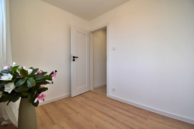 Mieszkanie Sprzedaż - Kielce province, Kielce m., Kielce, Świętokrzyskie