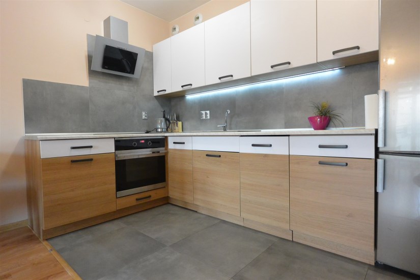 Mieszkanie Wynajem - Kielce province, Kielce m., Kielce, Centrum