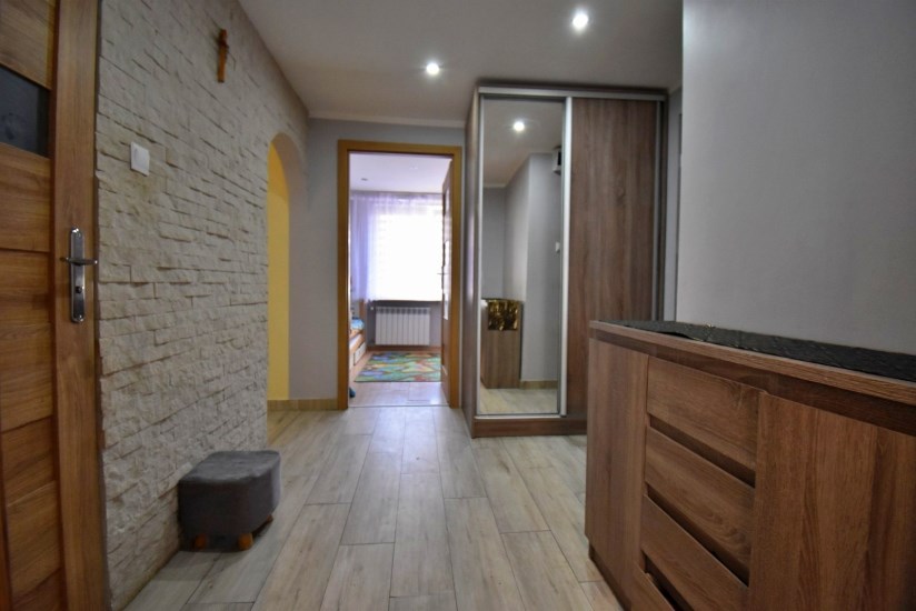 Mieszkanie Sprzedaż - Kielce province, jędrzejowski, Małogoszcz