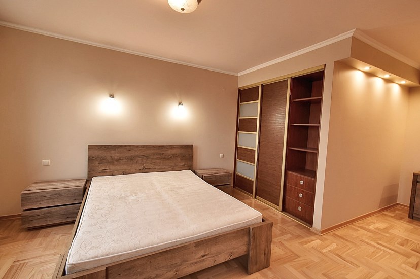 Mieszkanie Sprzedaż - Kielce province, Kielce m., Kielce, Centrum